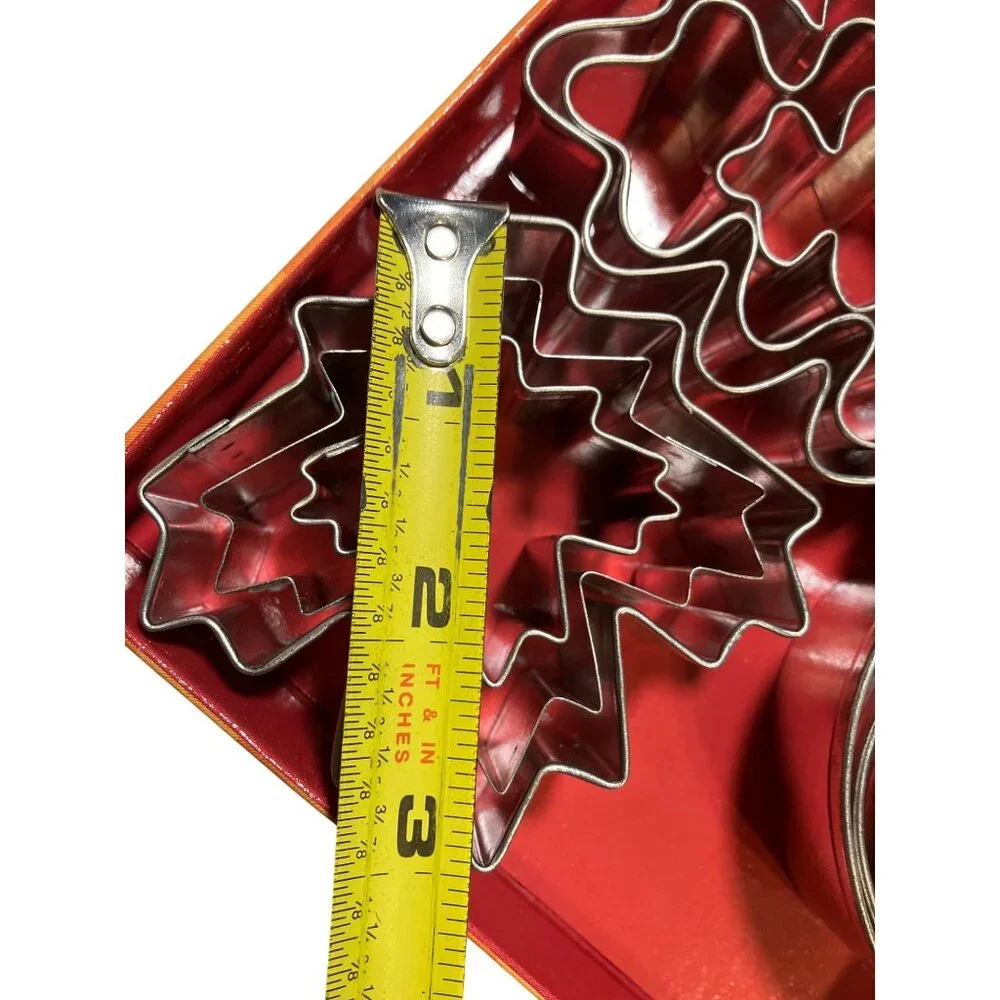 Wilton Leaves and Acorns 9-Piece Metal Cookie Cutter Set